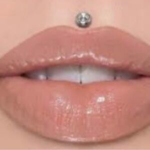 PS-15 Jeffree Star THE GLOSS Body Count Shiny Neutral Light Vanilla Crème Brûlée